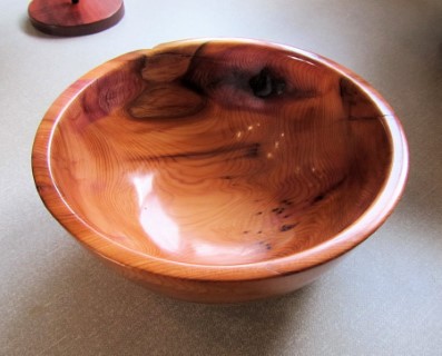 Yew bowl by Keith Leonard